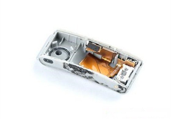 7智能手環上的輕觸開關