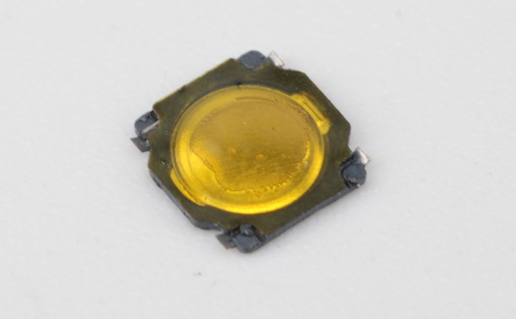線控耳機輕觸開關
